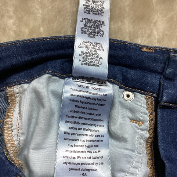 GOOD AMERICAN GOOD WAIST SKINNY CROP JEANS - Picture 6 of 15